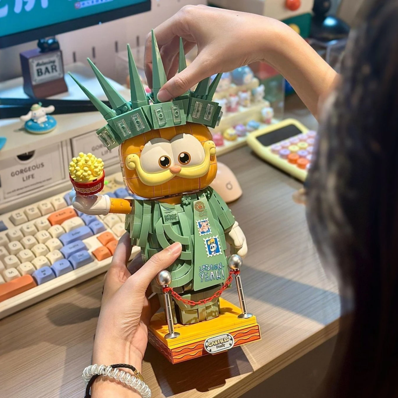 Garfield Building Block Statue of Liberty Children Cartoon Animation Assembly Toy Pharaoh Model Desktop Ornament Collection Gift
Garfield Building Block Statue of Liberty Children Cartoon Animation Assembly Toy Pharaoh Model Desktop Ornament Collection Gift