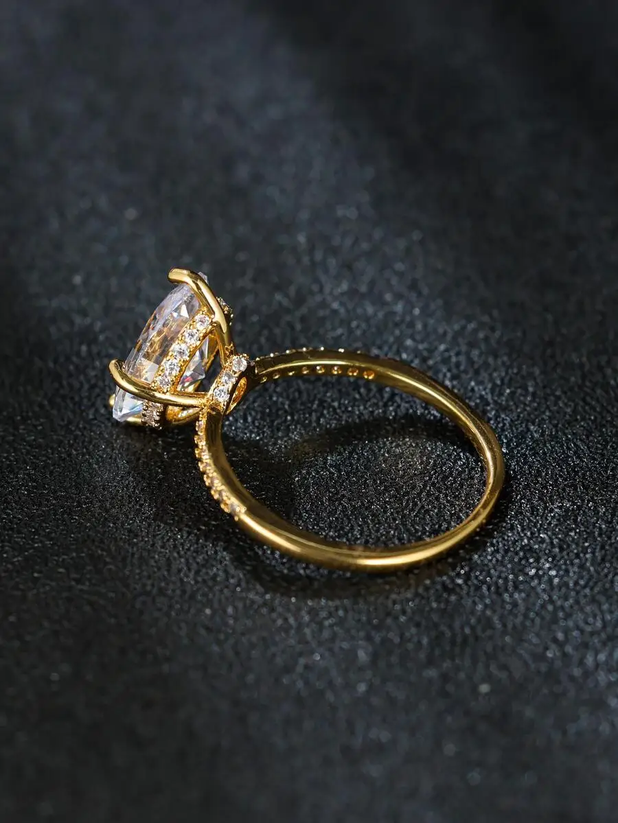 Exquisite Cubic Zirconia Oval Fashion Ring For Women Engagement Gift
Exquisite Cubic Zirconia Oval Fashion Ring For Women Engagement Gift