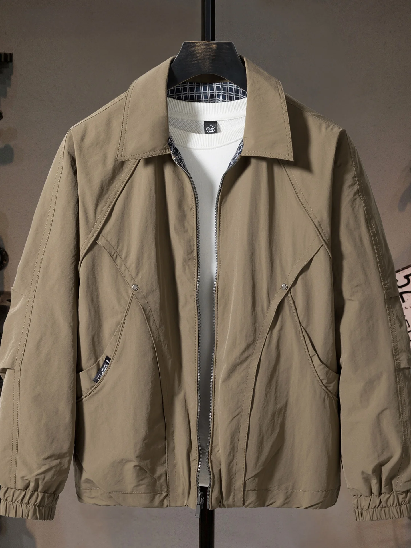 Men's Pure Color Double-Sided Casual Jaet Outdoor Workwear Loose Fit Versatile Plaid irt Coat Windproof Long Sve Zipper
Men's Pure Color Double-Sided Casual Jaet Outdoor Workwear Loose Fit Versatile Plaid irt Coat Windproof Long Sve Zipper