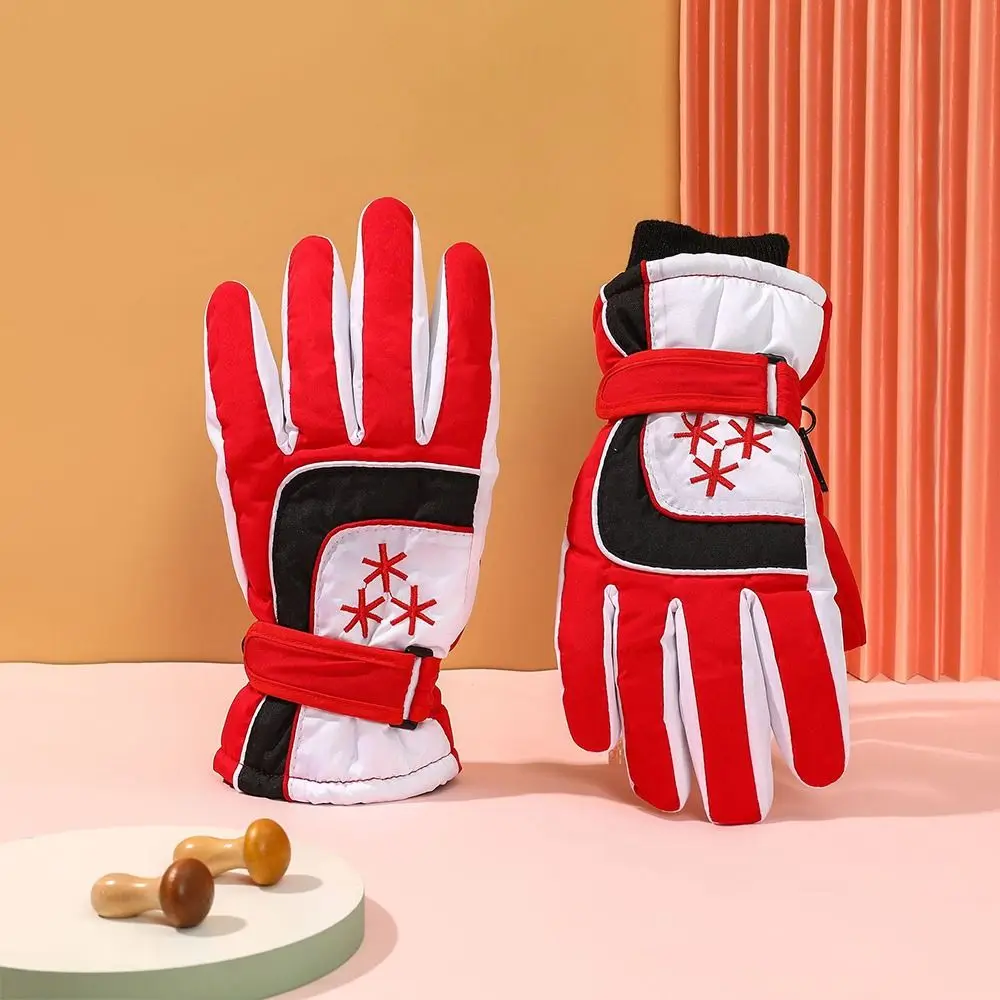 Cute Warm Children Ski Gloves Non-slip Windproof Snow Gloves Waterproof Thickened Kids Winter Mittens Mountaineering
Cute Warm Children Ski Gloves Non-slip Windproof Snow Gloves Waterproof Thickened Kids Winter Mittens Mountaineering