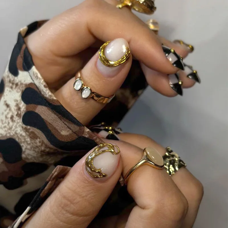 24PCS Luxury 3D Golden Patterns Oval Press on Nails with Glue Simple Checkerboard Designs French Almond Fake Nails Wearable Nail
24PCS Luxury 3D Golden Patterns Oval Press on Nails with Glue Simple Checkerboard Designs French Almond Fake Nails Wearable Nail