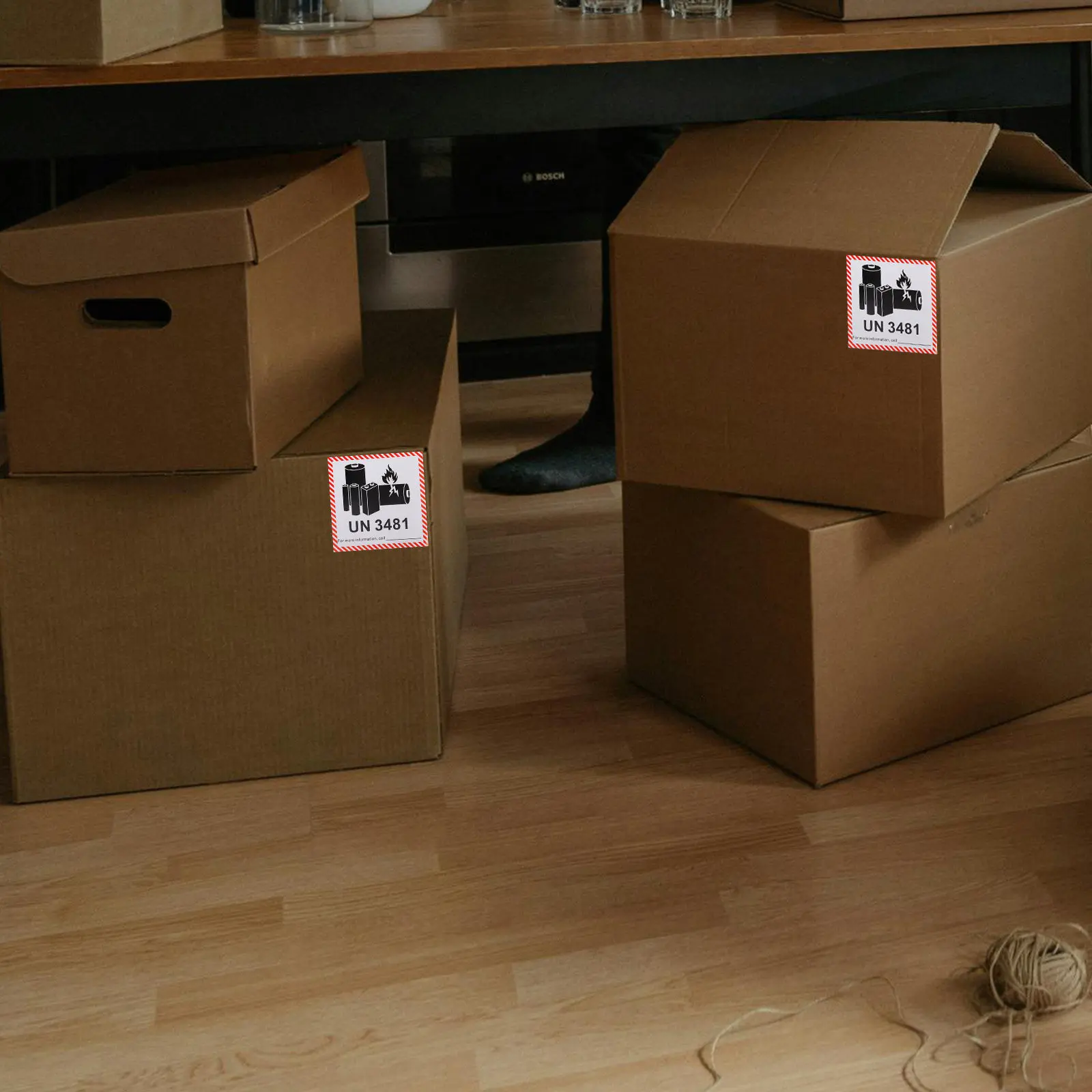 100Pcs Labels Universal Fit Safety Warning Labels for Lithium Ion Shipping Transport Packaging
100Pcs Labels Universal Fit Safety Warning Labels for Lithium Ion Shipping Transport Packaging