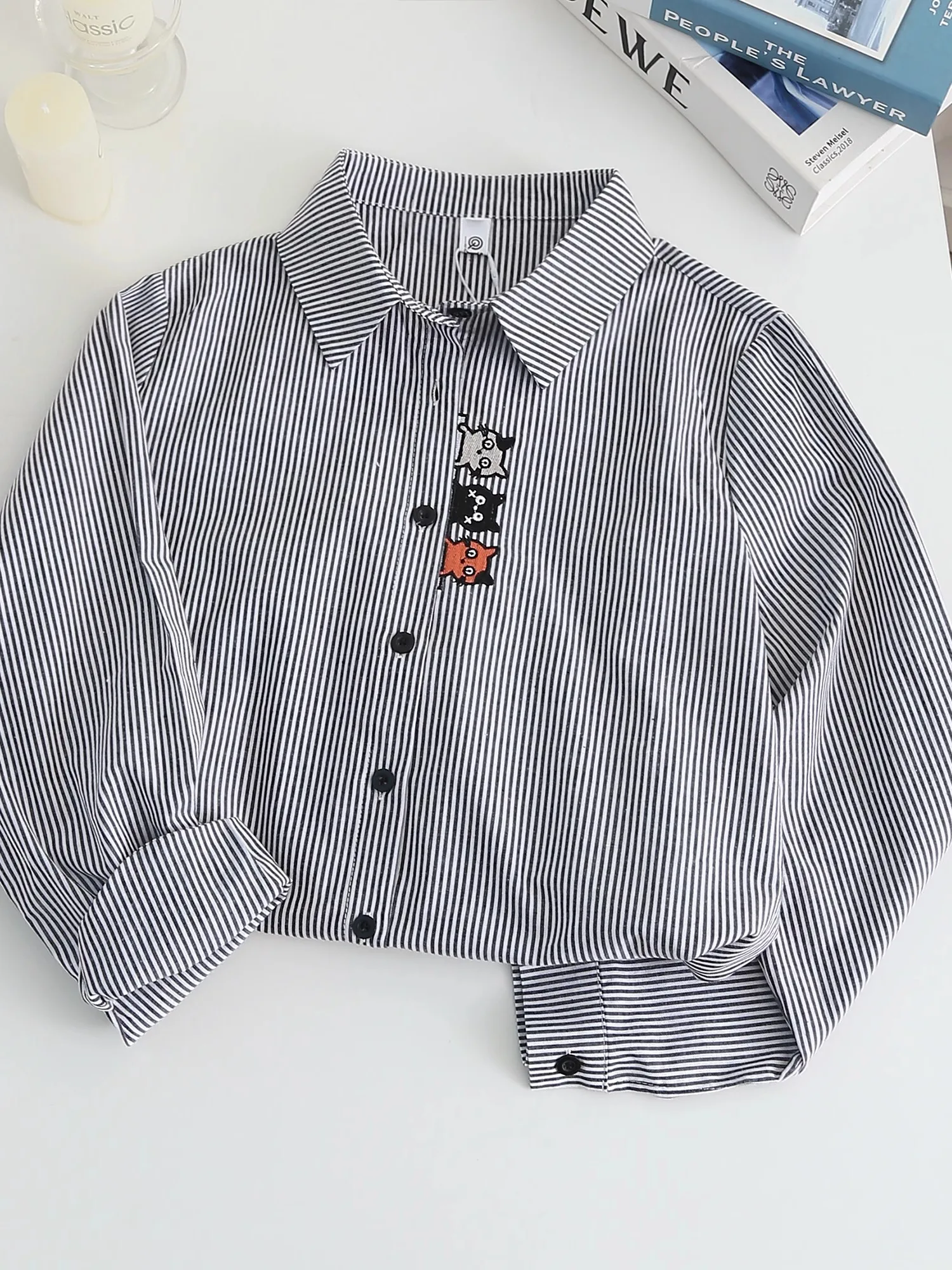 Korean Sle Striped irt Women's Long Sve Embroidery Casual Top Trendy Commute Wind Cotton00% Collar Button
Korean Sle Striped irt Women's Long Sve Embroidery Casual Top Trendy Commute Wind Cotton00% Collar Button