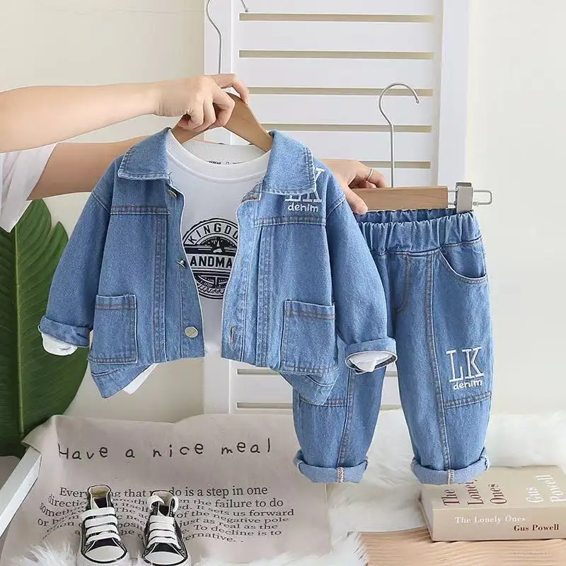 Boys' Spring and Autumn Set Children's Solid Color Cowboy Baby Korean Version Children's Wear Boys' Stylish Three Piece Set 1-5Y
Boys' Spring and Autumn Set Children's Solid Color Cowboy Baby Korean Version Children's Wear Boys' Stylish Three Piece Set 1-5Y