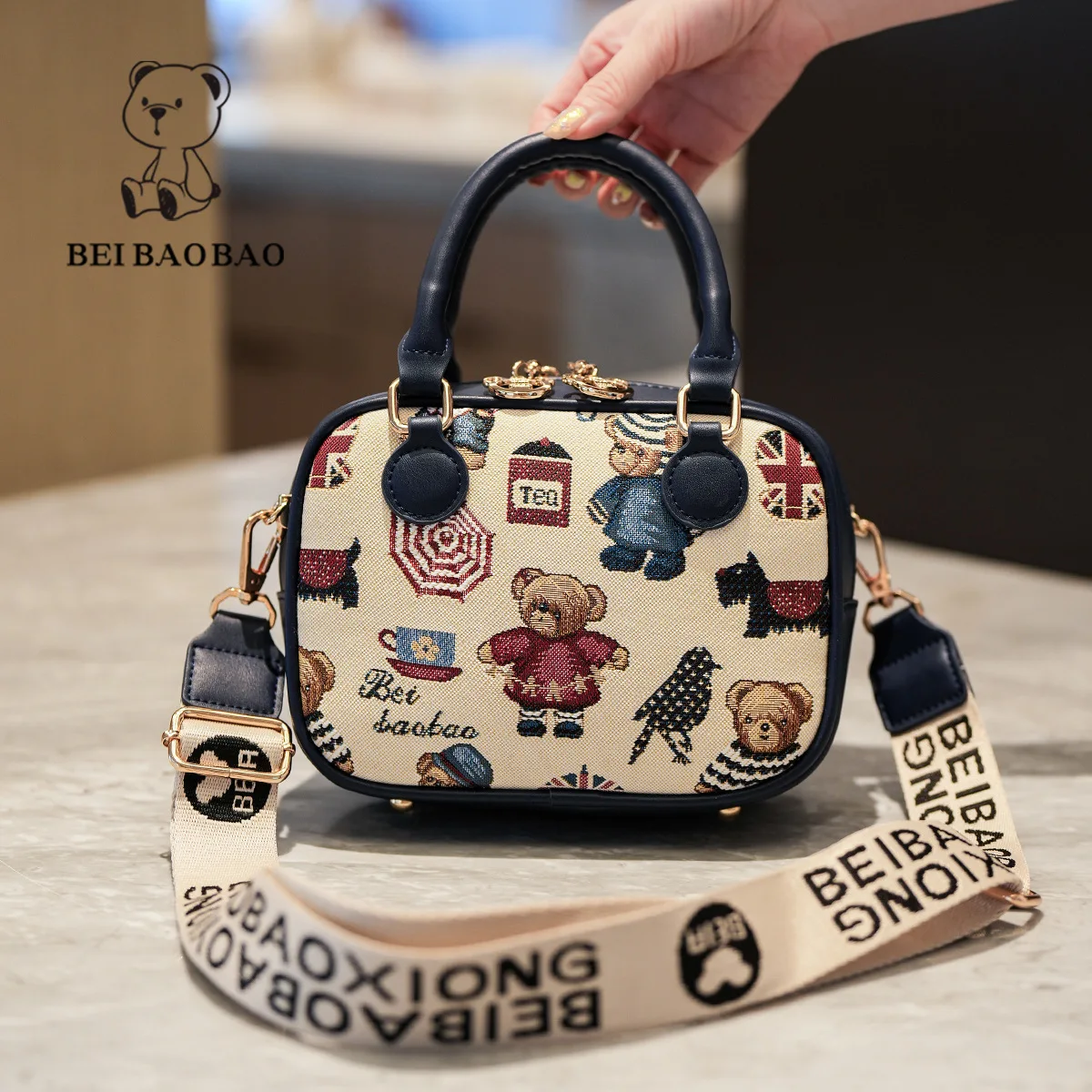 New 2025! Adorable Cartoon - Themed Handbag - Trendy Design, Versatile for All Outfits, Small Crossbody/Shoulder Bag
New 2025! Adorable Cartoon - Themed Handbag - Trendy Design, Versatile for All Outfits, Small Crossbody/Shoulder Bag