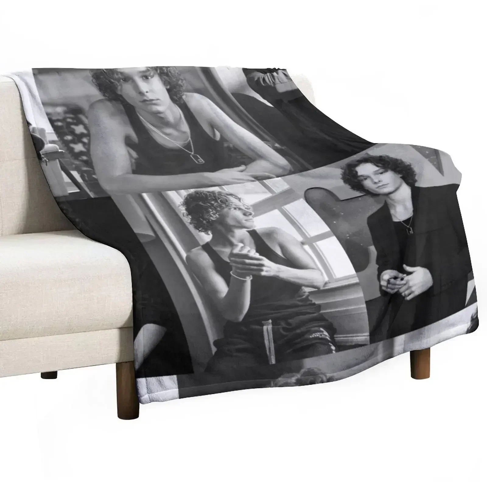 Black and White Mason Thames Collage Throw Blanket Soft Plush Plaid Travel Softest Luxury Throw Blankets 
Black and White Mason Thames Collage Throw Blanket Soft Plush Plaid Travel Softest Luxury Throw Blankets