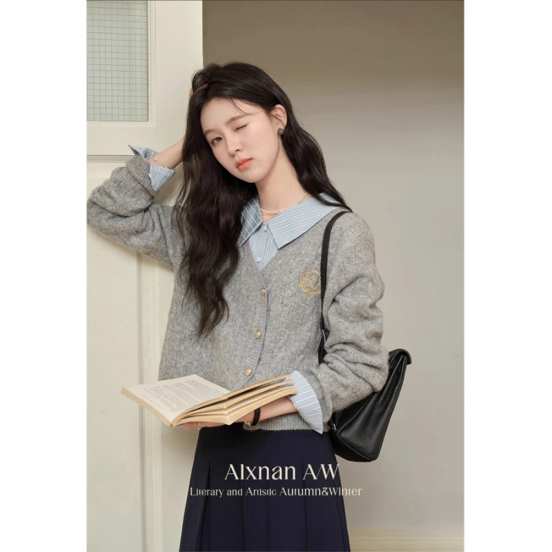 ALXNAN Women's Cardigan Layered Striped Patchwork Buttons Embroidery Preppy Short Cardigans Youthful Versatile Knitwear L50113
ALXNAN Women's Cardigan Layered Striped Patchwork Buttons Embroidery Preppy Short Cardigans Youthful Versatile Knitwear L50113