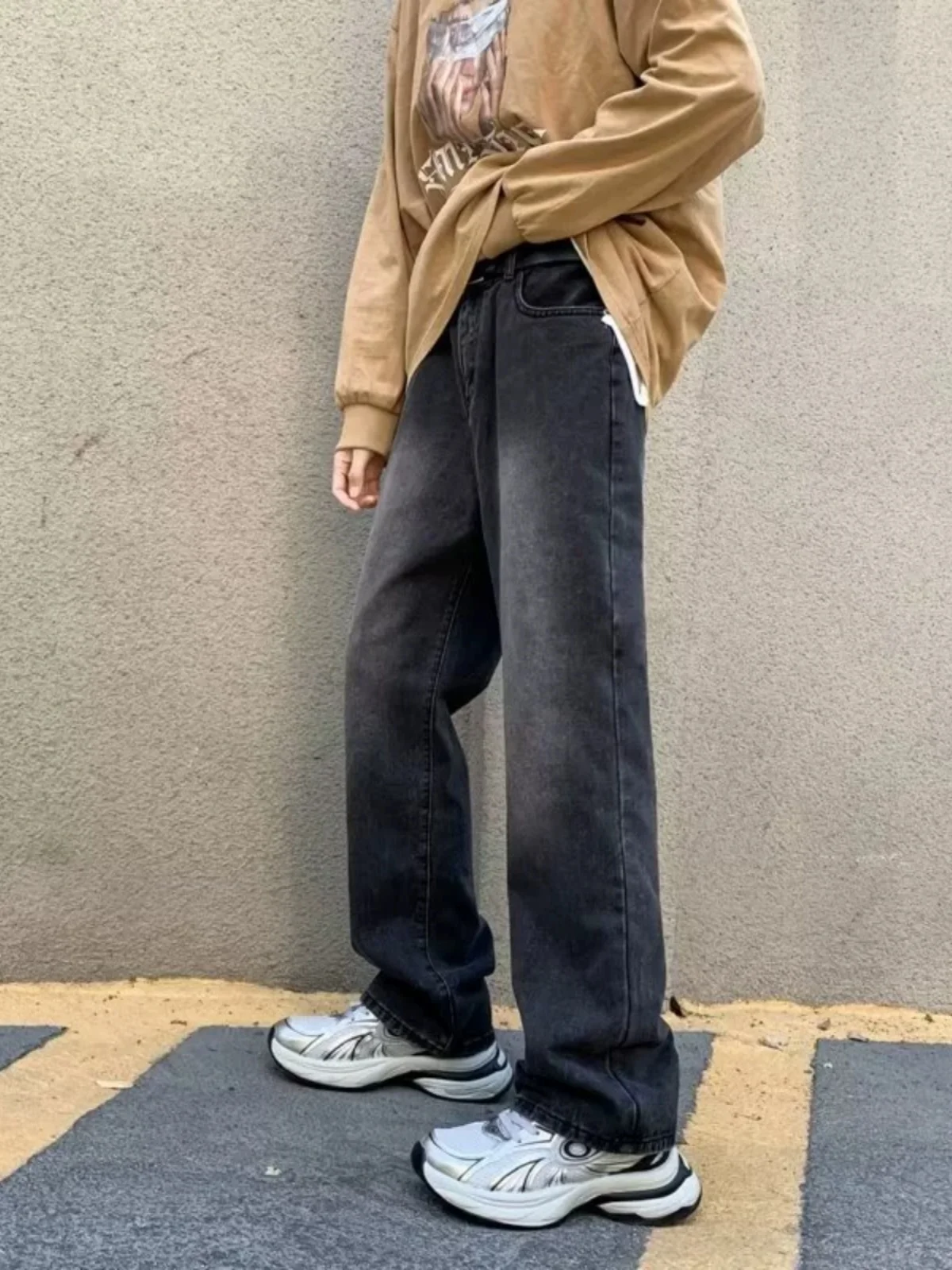 Bla Loose Straight Leg Jeans Men's High Street Faion Retro Wide Leg Long Trousers Youth Casual Spring Autumn Season
Bla Loose Straight Leg Jeans Men's High Street Faion Retro Wide Leg Long Trousers Youth Casual Spring Autumn Season