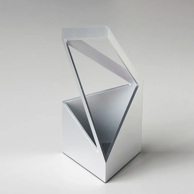 Metal Architecture Pen Holder Exhibition Hall Office Entrance Tabletop Ornament Storage Stationery Gifts
Metal Architecture Pen Holder Exhibition Hall Office Entrance Tabletop Ornament Storage Stationery Gifts