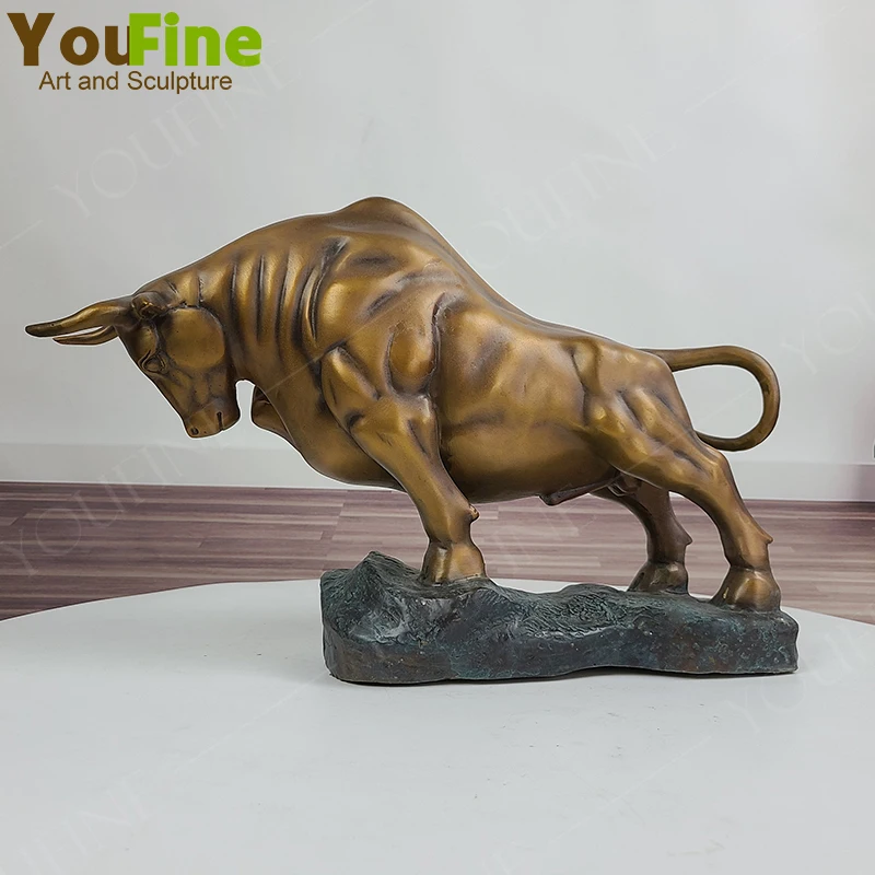 Bronze Fighting Bull Sculpture 100% Real Bronze Bull Statue Vintage Bronze Charging Bull Figurines For Home Decor Ornament Craft
Bronze Fighting Bull Sculpture 100% Real Bronze Bull Statue Vintage Bronze Charging Bull Figurines For Home Decor Ornament Craft