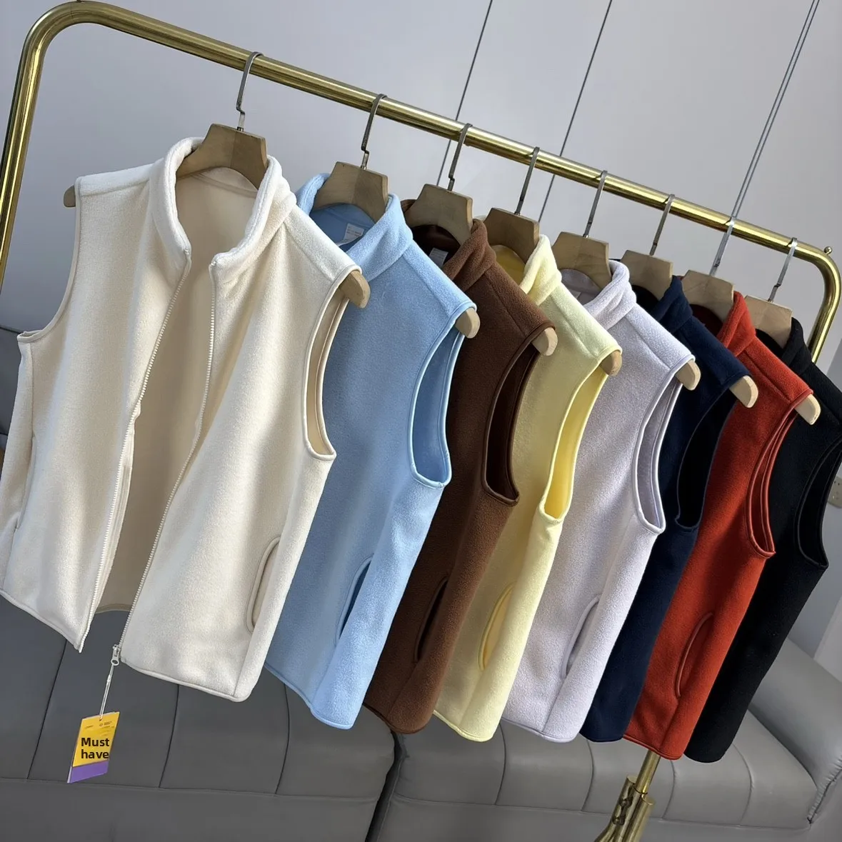 Антистатический термоаккумулирующий жилет из полиэфирного волокна для активного отдыха, повседневный, с воротником, для пар, тонкий, на молнии
Антистатический термоаккумулирующий жилет из полиэфирного волокна для активного отдыха, повседневный, с воротником, для пар, тонкий, на молнии