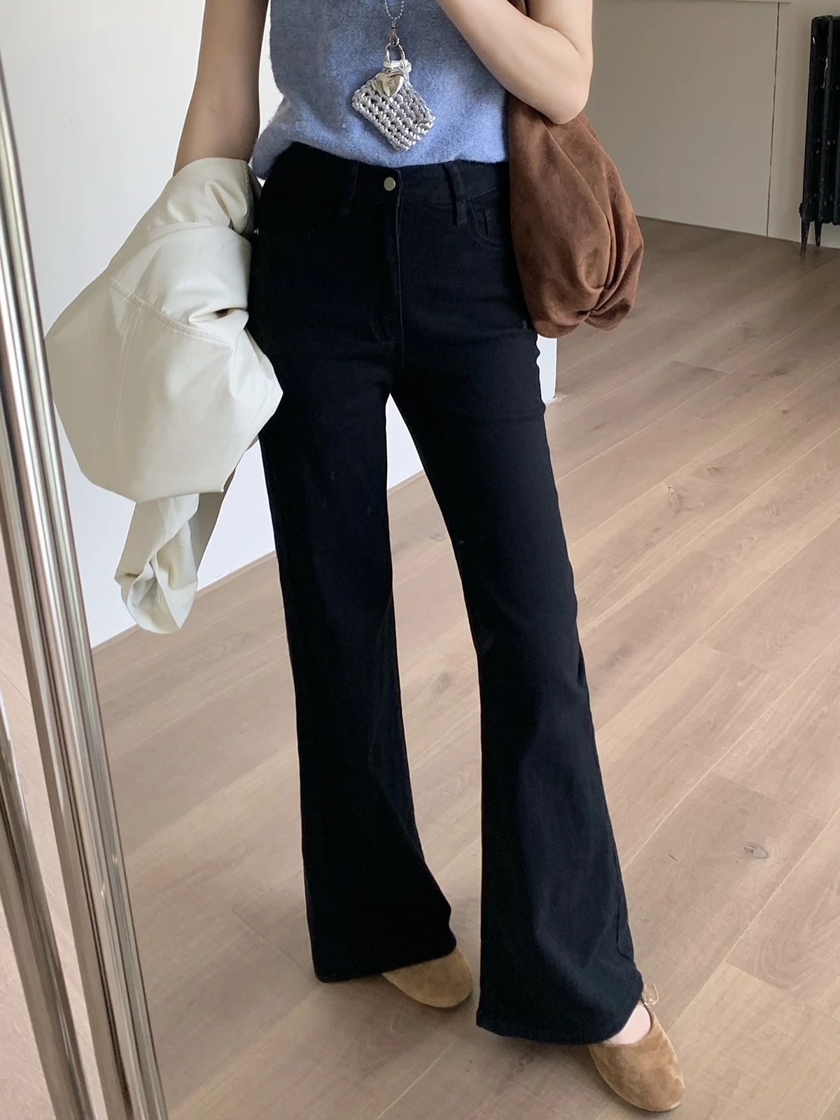ZHISILAO New Stretch Black Flare Jeans Women Vintage Casual High Waist Full Length Denim Pants Streetwear 2026
ZHISILAO New Stretch Black Flare Jeans Women Vintage Casual High Waist Full Length Denim Pants Streetwear 2026
