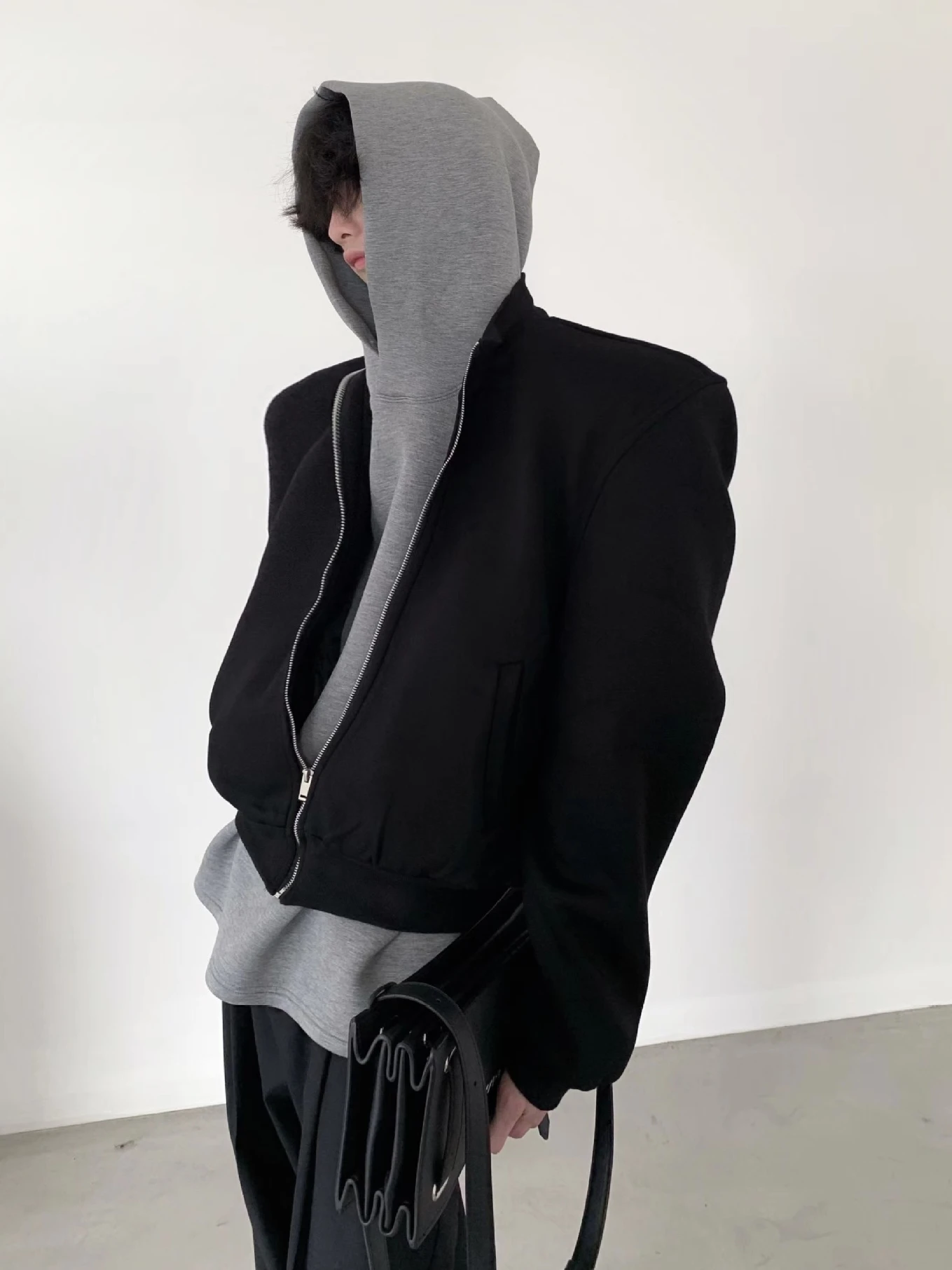 2023 Cleanfit Design oulder Pad Men's Jaet Flight Sle ort Coat Autumn Thiened Long Sve Loose Fit Outerwear
2023 Cleanfit Design oulder Pad Men's Jaet Flight Sle ort Coat Autumn Thiened Long Sve Loose Fit Outerwear