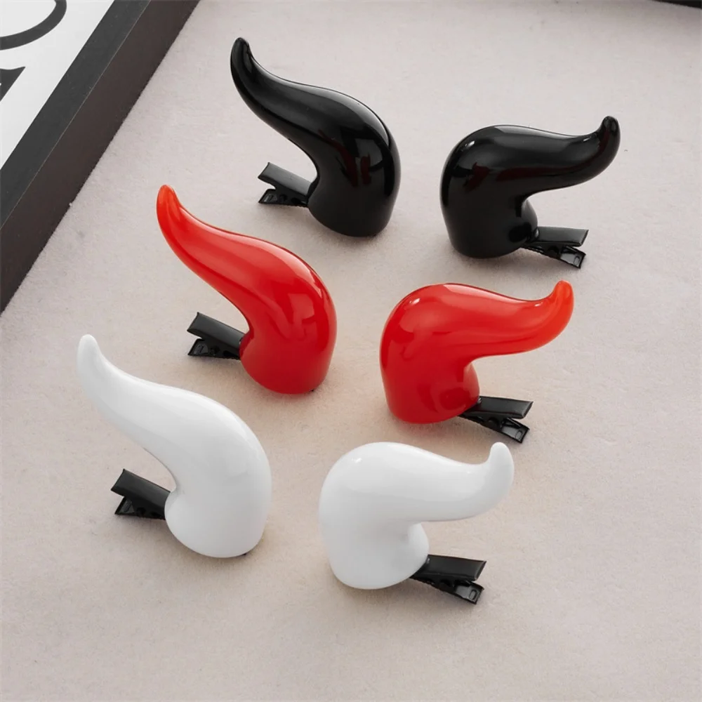 1Pair Devil Horn Hair Clip for Cosplay Party Halloween Costume Horned Hairpin Anime Theme Headpiece Masquerades Headwear
1Pair Devil Horn Hair Clip for Cosplay Party Halloween Costume Horned Hairpin Anime Theme Headpiece Masquerades Headwear