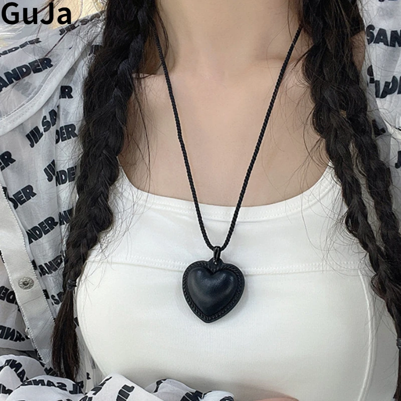 Modern Jewelry One Layer Cord With PU Heart Pendant Necklace For Women Girl Celebration Gift Sweet Korean Temperament
Modern Jewelry One Layer Cord With PU Heart Pendant Necklace For Women Girl Celebration Gift Sweet Korean Temperament
