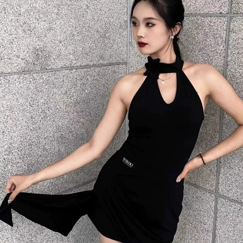 Customized Latin Dance Suit Black Neck Hanging Joint Salsa Practice Dress with Strap Latin Dance Skirt Show Leg Length
Customized Latin Dance Suit Black Neck Hanging Joint Salsa Practice Dress with Strap Latin Dance Skirt Show Leg Length