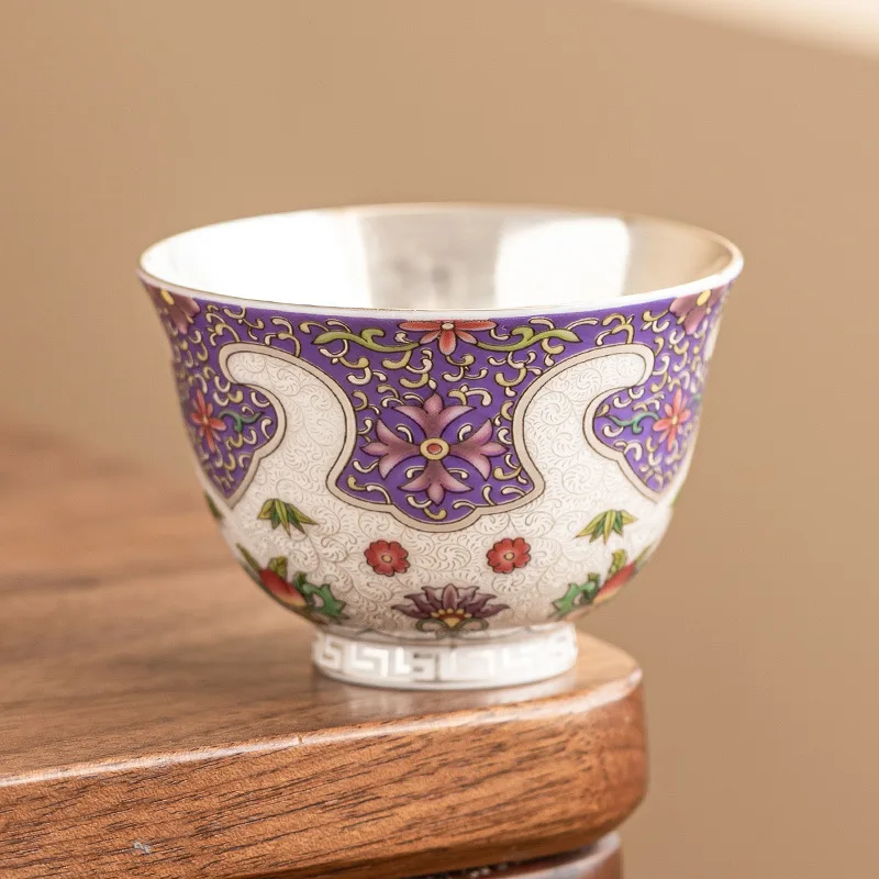 94ML Filigree Enamel Color Teacup Hand-painted Teacup 999 Lver High-end Master Cup Retro Elegant TeaCup Tea Ceremony Accessories
94ML Filigree Enamel Color Teacup Hand-painted Teacup 999 Lver High-end Master Cup Retro Elegant TeaCup Tea Ceremony Accessories