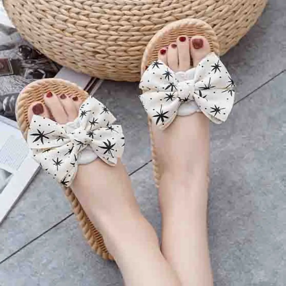 Fashion Star Dots Bow Flats Slippers Anti Slip Sweet Slippers for Women PVC Shoes Beach Wear Slippers Outdoor
Fashion Star Dots Bow Flats Slippers Anti Slip Sweet Slippers for Women PVC Shoes Beach Wear Slippers Outdoor