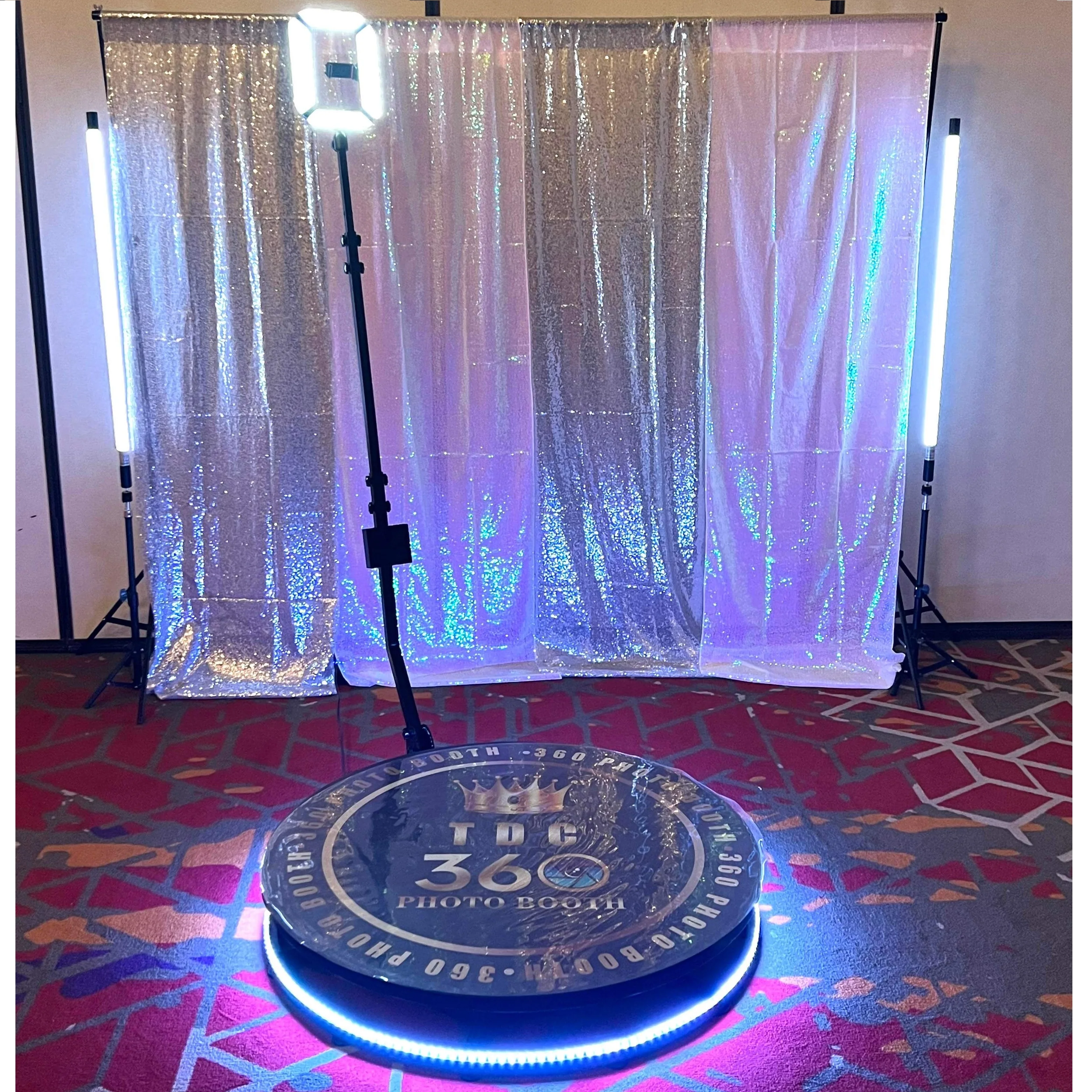 ZJW high-quality hot selling customized products 370 350 photo booth 360 con aro led cuadrado photobooth 360 Photo booth video a
ZJW high-quality hot selling customized products 370 350 photo booth 360 con aro led cuadrado photobooth 360 Photo booth video a