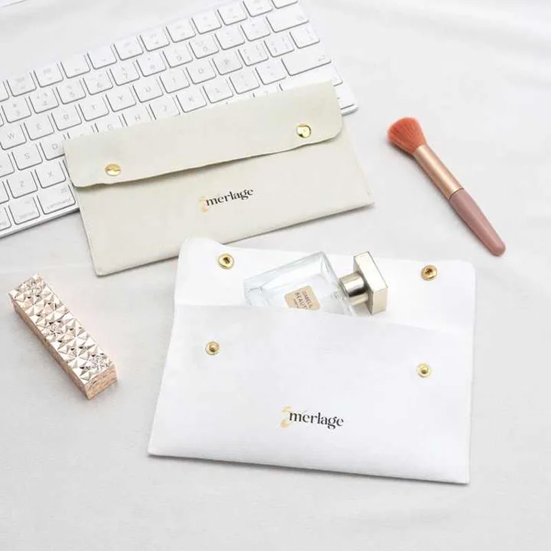 Custom Logo Envelope Bags Velvet Suede Jewelry Bag Packing Pouch With Button Logo Printed Necklace Glasses Packing Makeup Sack
Custom Logo Envelope Bags Velvet Suede Jewelry Bag Packing Pouch With Button Logo Printed Necklace Glasses Packing Makeup Sack