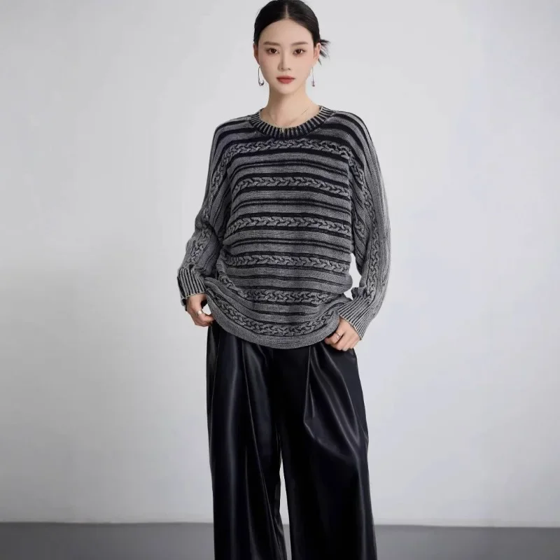 2025 Fall/Winter New Crew Neck Twist Women's Knitted Pullover Winter New Vintage Distressed Women's Sweater Wear Outside
2025 Fall/Winter New Crew Neck Twist Women's Knitted Pullover Winter New Vintage Distressed Women's Sweater Wear Outside
