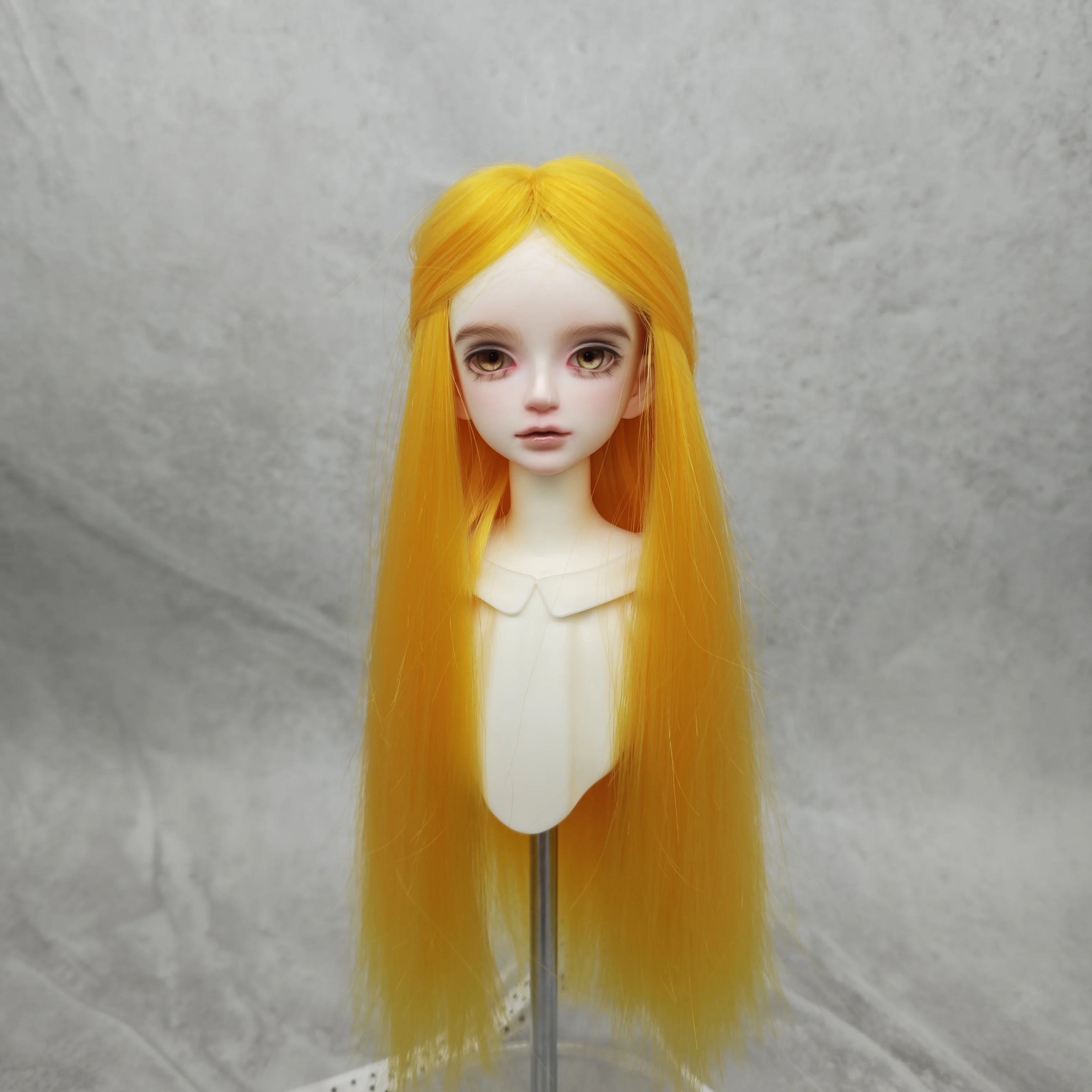 1/6 1/3 1/4 парик средней длины для куклы BJD, подходящий для куклы SD BJD, милый синтетический желтый парик, подходит для аксессуаров для парика куклы BJD
1/6 1/3 1/4 парик средней длины для куклы BJD, подходящий для куклы SD BJD, милый синтетический желтый парик, подходит для аксессуаров для парика куклы BJD