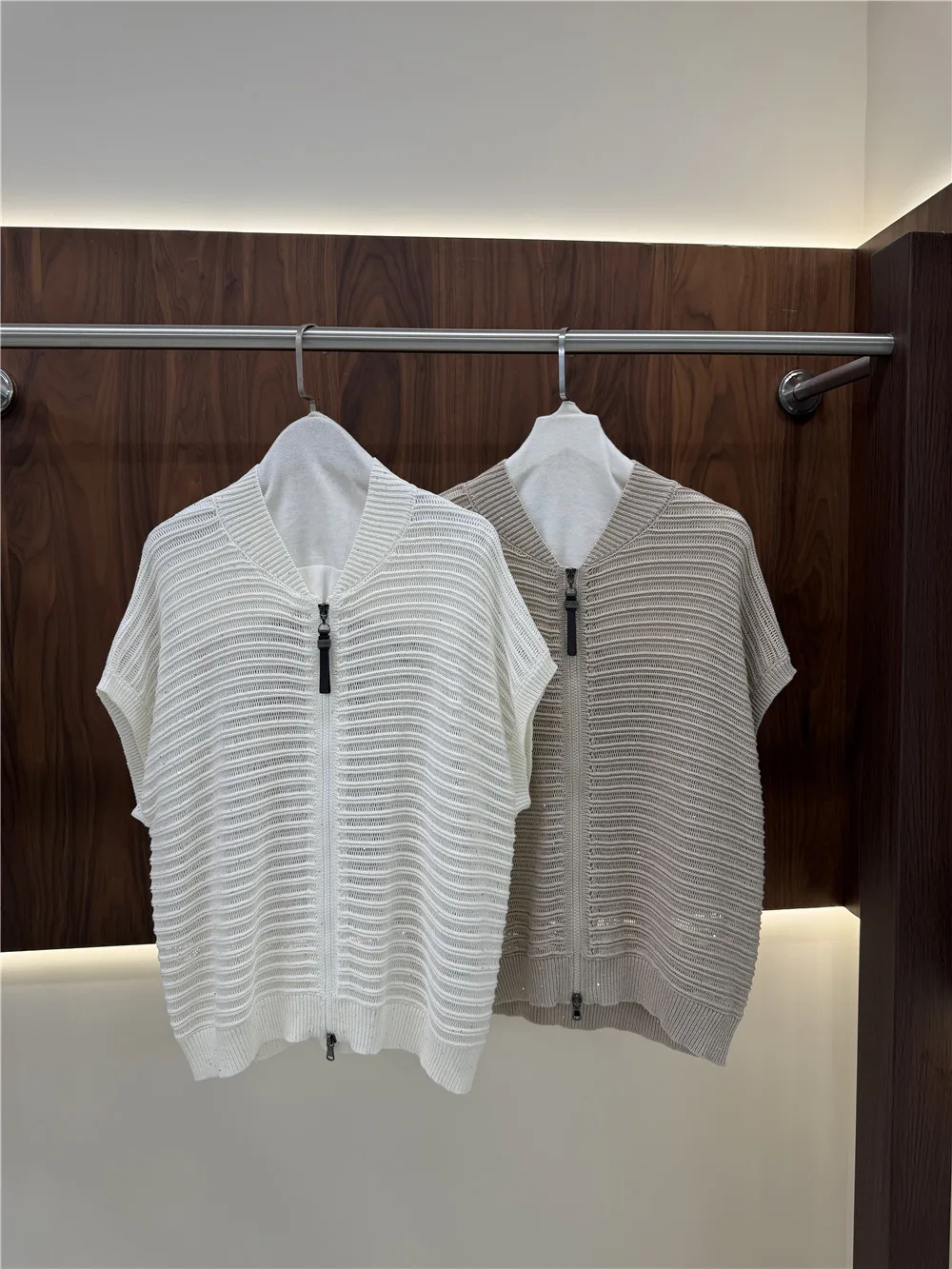 Summer Arrival Women's Open-Knit Sequin Linen Cardigan Short-Sleeve Top
Summer Arrival Women's Open-Knit Sequin Linen Cardigan Short-Sleeve Top