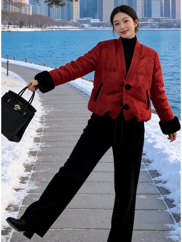 Красная хлопковая куртка с мехом для женщин, модная, молодежная, укороченная, зимняя, новинка, в корейском стиле, с V-образным вырезом
Красная хлопковая куртка с мехом для женщин, модная, молодежная, укороченная, зимняя, новинка, в корейском стиле, с V-образным вырезом