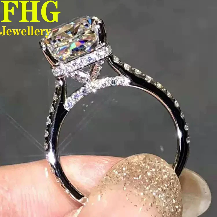 Radiant Shape 3Carat Au417 10K White Gold Ring DVVS1 Moissanite Diamond ring Women Wedding Party Engagement birthday
Radiant Shape 3Carat Au417 10K White Gold Ring DVVS1 Moissanite Diamond ring Women Wedding Party Engagement birthday