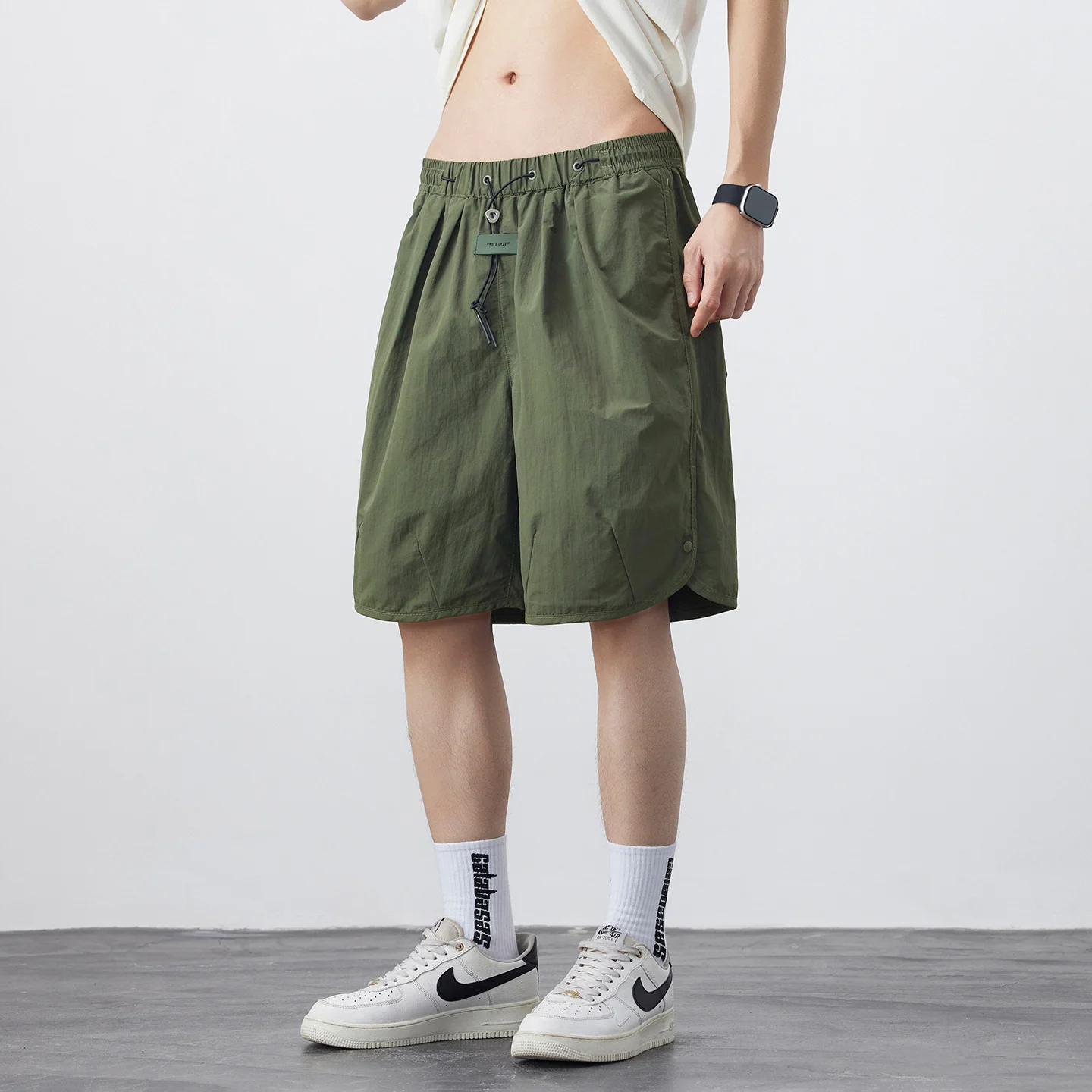 2026 Summer New Style Men's American Lightweight Quick-Drying Loose-Fitting Sport Five-Piece Pants
2026 Summer New Style Men's American Lightweight Quick-Drying Loose-Fitting Sport Five-Piece Pants