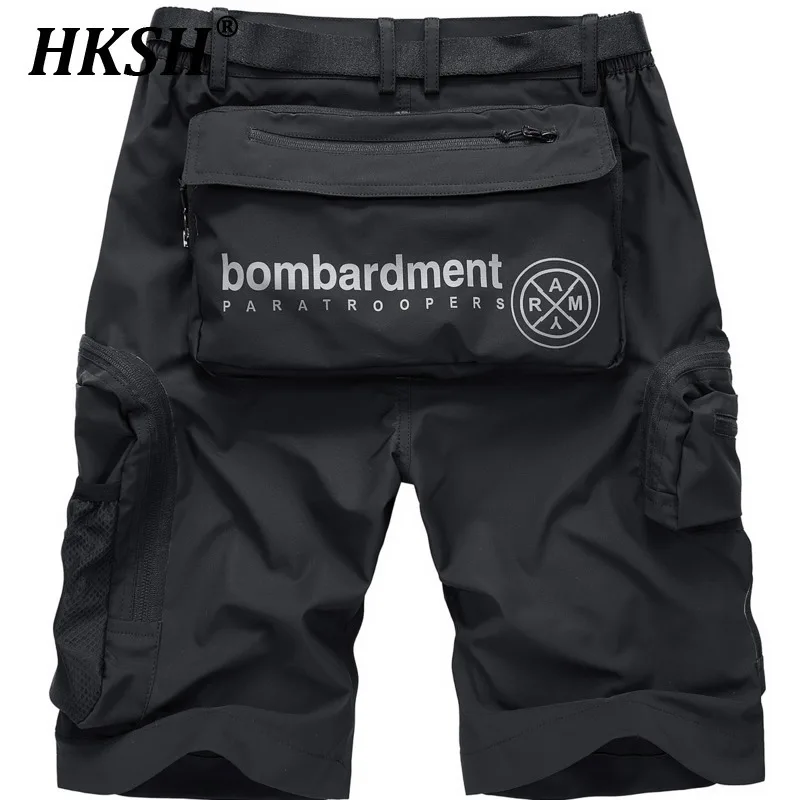 HKSH Летние новые мужские уличные брюки Tide Young Элегантные модные полушорты Модные свободные спортивные быстросохнущие повседневные брюки Ins HK5325
HKSH Летние новые мужские уличные брюки Tide Young Элегантные модные полушорты Модные свободные спортивные быстросохнущие повседневные брюки Ins HK5325