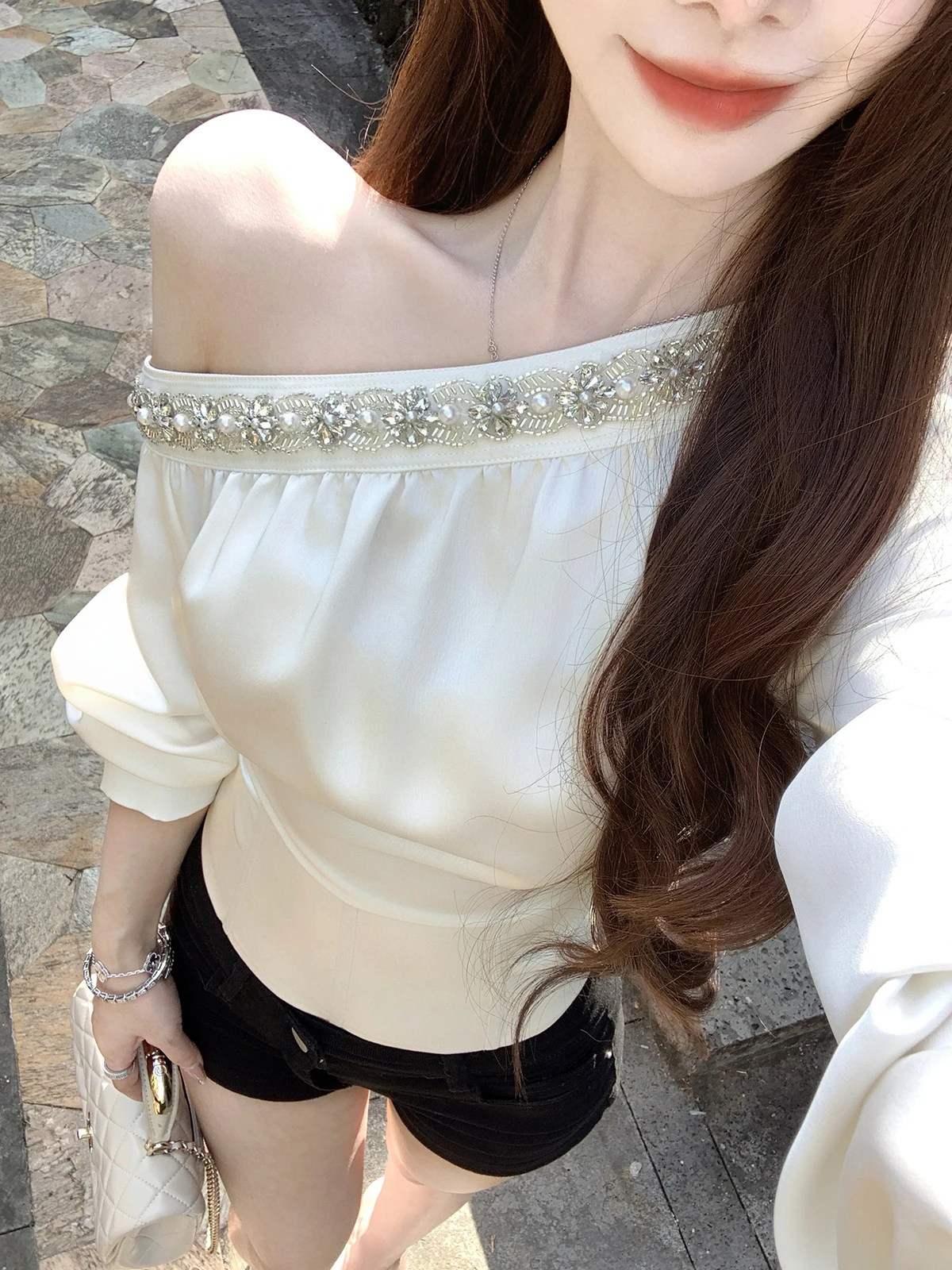 Сексуальный атласный топ на одно плечо Pure Desire для женщин, весенняя модная коллекция, термостойкий, однотонный, с длинным рукавом, JustQin
Сексуальный атласный топ на одно плечо Pure Desire для женщин, весенняя модная коллекция, термостойкий, однотонный, с длинным рукавом, JustQin