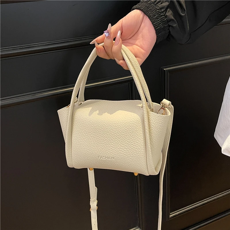 New Design Fashion bags trend solid color pu leather crossbody bags female handle bag and shoulder bags woman Purses
New Design Fashion bags trend solid color pu leather crossbody bags female handle bag and shoulder bags woman Purses