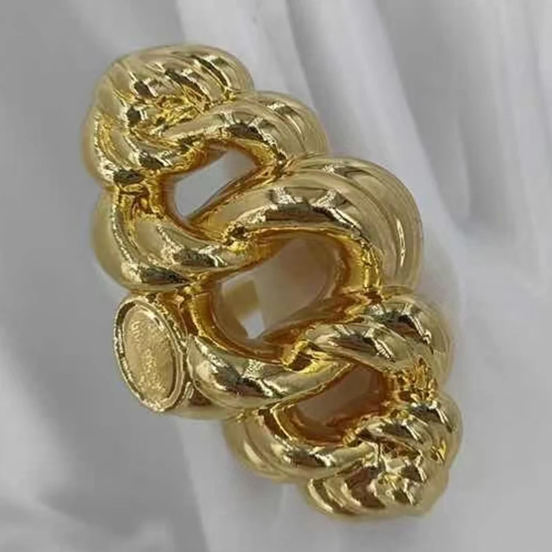 Gold Plated Ring Color Fashion Women's Simple Couple's Wedding Ring Engagement Jewellery Gift New In
Gold Plated Ring Color Fashion Women's Simple Couple's Wedding Ring Engagement Jewellery Gift New In