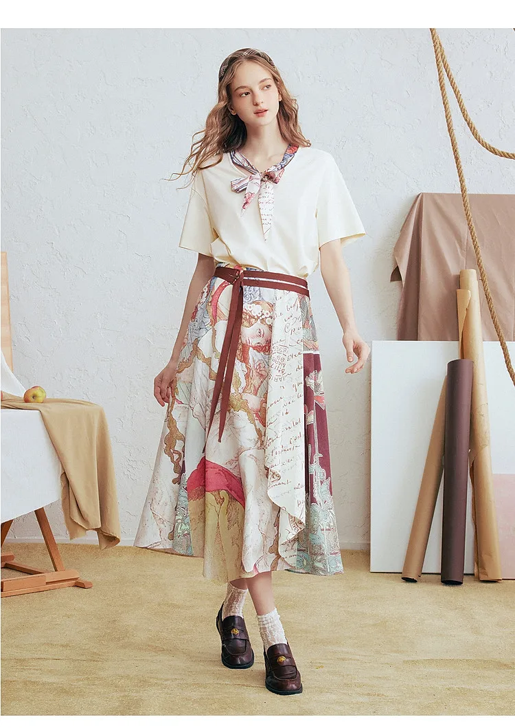 New Art Retro Girl Taro Short Sleeve Top Irregular Half Skirt Two Piece Set Comes with Silk Scarf
New Art Retro Girl Taro Short Sleeve Top Irregular Half Skirt Two Piece Set Comes with Silk Scarf