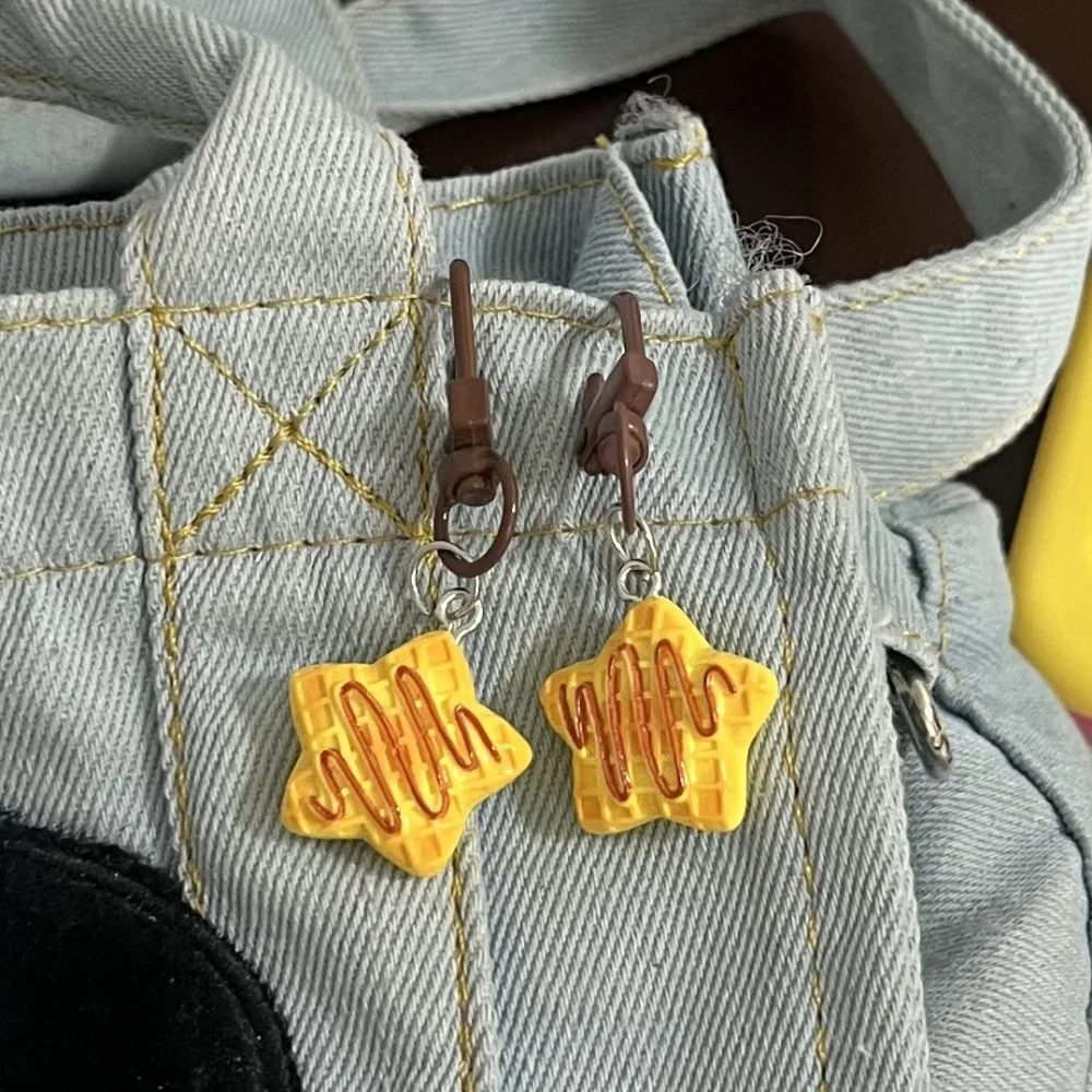 Lovely Biscuit Star Key Chains for Women Cartoon Food Keyring School Bag Pendant Decoration Bag Charm Accessories Gifts Keychain
Lovely Biscuit Star Key Chains for Women Cartoon Food Keyring School Bag Pendant Decoration Bag Charm Accessories Gifts Keychain