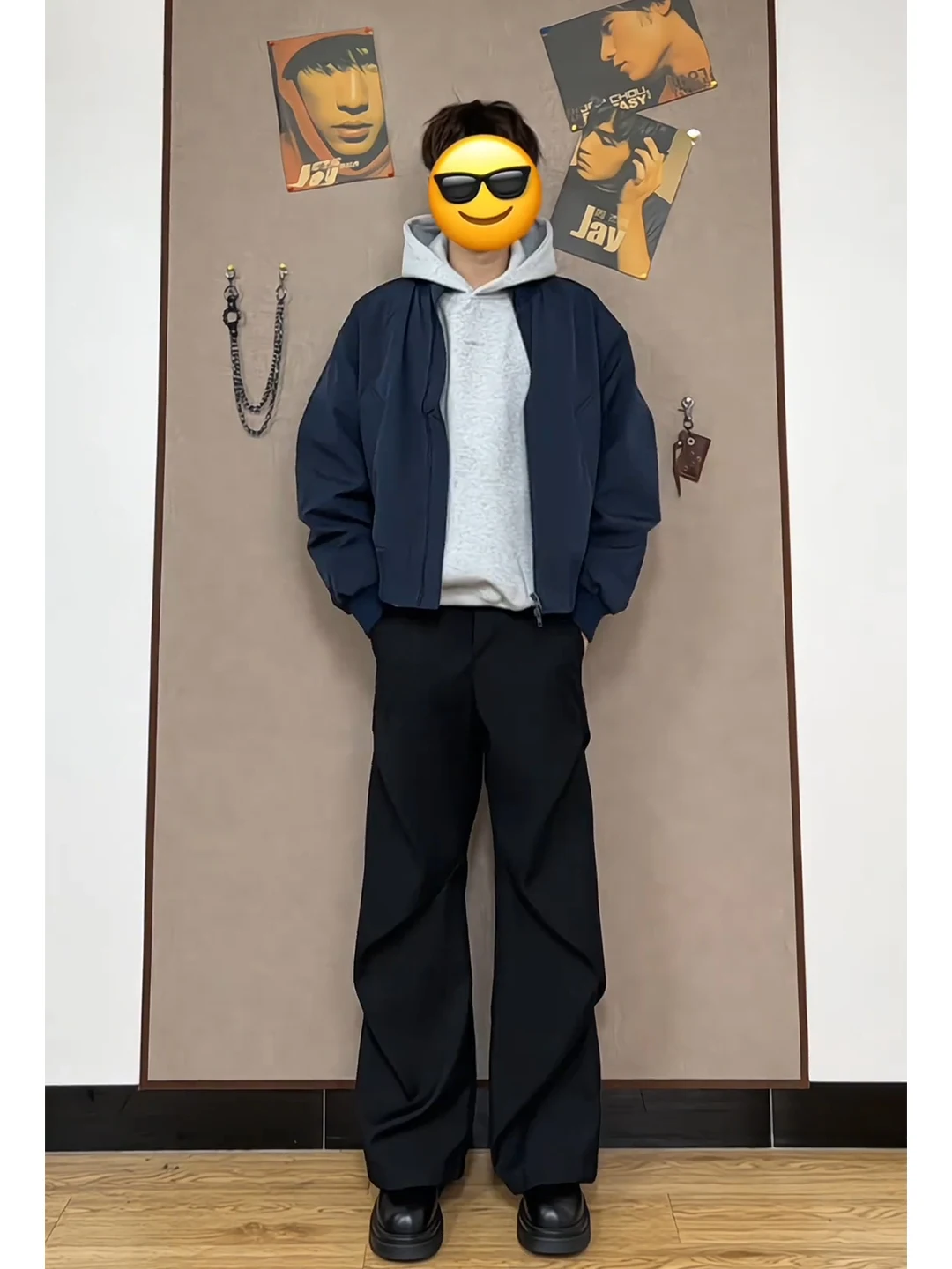 Мужские рабочие брюки Cleanfit: черные, плиссированные, широкие, повседневные, осенние, в уличном стиле, с эффектом удлинения ног
Мужские рабочие брюки Cleanfit: черные, плиссированные, широкие, повседневные, осенние, в уличном стиле, с эффектом удлинения ног