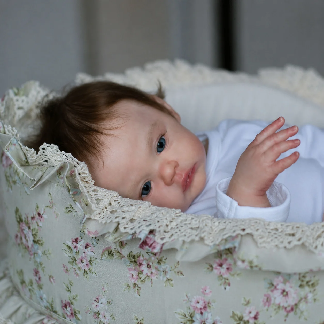 BZDOLL 18 Inch Lifelike 3D Skin Reborn Baby Doll for Girls 45 CM Vinyl Limbs Cloth Body Kid Fashion Birthday Gift
BZDOLL 18 Inch Lifelike 3D Skin Reborn Baby Doll for Girls 45 CM Vinyl Limbs Cloth Body Kid Fashion Birthday Gift