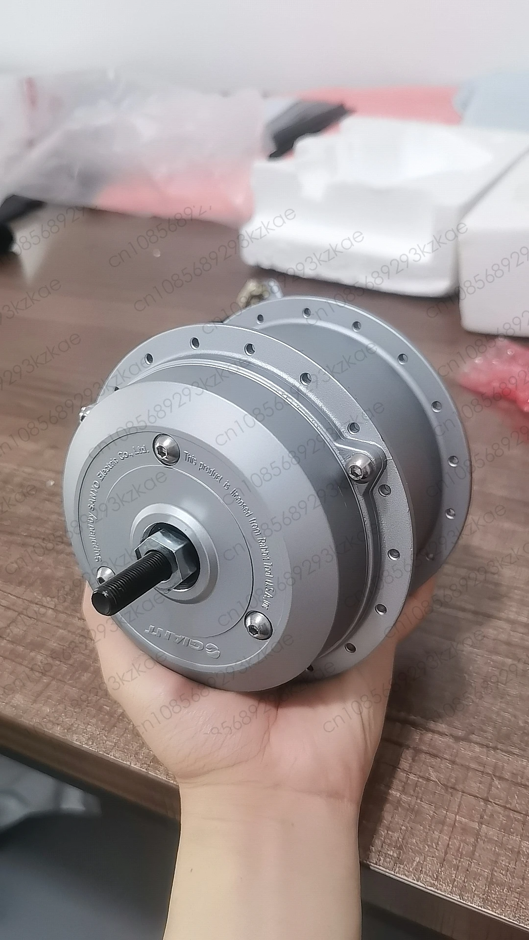 Electric assisted mountain bike, DC brushless wheel motor, one-way clutch gear reduction motor
Electric assisted mountain bike, DC brushless wheel motor, one-way clutch gear reduction motor