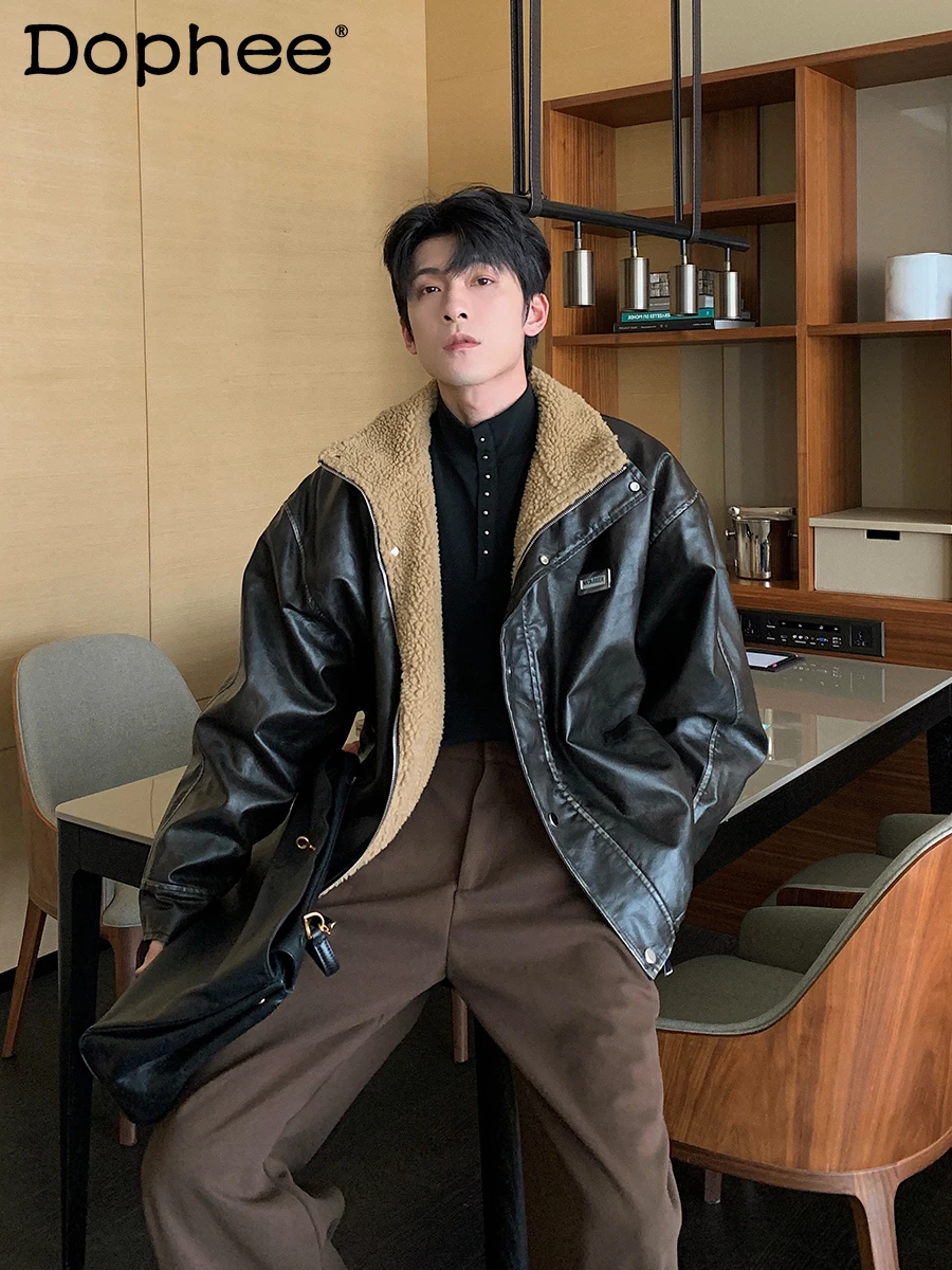 Male Chic Leather Jackets Boys 2024 Winter New Velvet Thickened Faux Leather Fur Integrated Jacket Men's Handsome Leather Jacket
Male Chic Leather Jackets Boys 2024 Winter New Velvet Thickened Faux Leather Fur Integrated Jacket Men's Handsome Leather Jacket