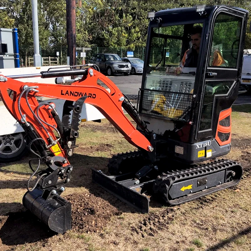 Home 1.8 Ton Mini Excavator EPA Euro 5 Farm Garden Hydraulic Tracked Digger Kubota Engine Mini Excavator Wholesale Price Custom
Home 1.8 Ton Mini Excavator EPA Euro 5 Farm Garden Hydraulic Tracked Digger Kubota Engine Mini Excavator Wholesale Price Custom