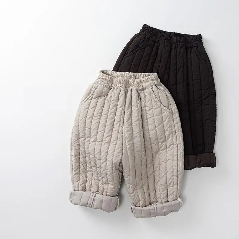 2025 Winter New Children Warm Trousers Plus Velvet Thick Boys Girls Casual Pants Baby Cotton Padded Pants Kids Harem Pants 
2025 Winter New Children Warm Trousers Plus Velvet Thick Boys Girls Casual Pants Baby Cotton Padded Pants Kids Harem Pants