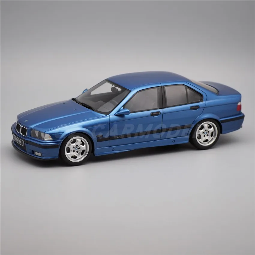 OTTO 1:18 M3 E36 Blue Simulation Limited Edition Resin Metal Static Car Model Toy Gift
OTTO 1:18 M3 E36 Blue Simulation Limited Edition Resin Metal Static Car Model Toy Gift