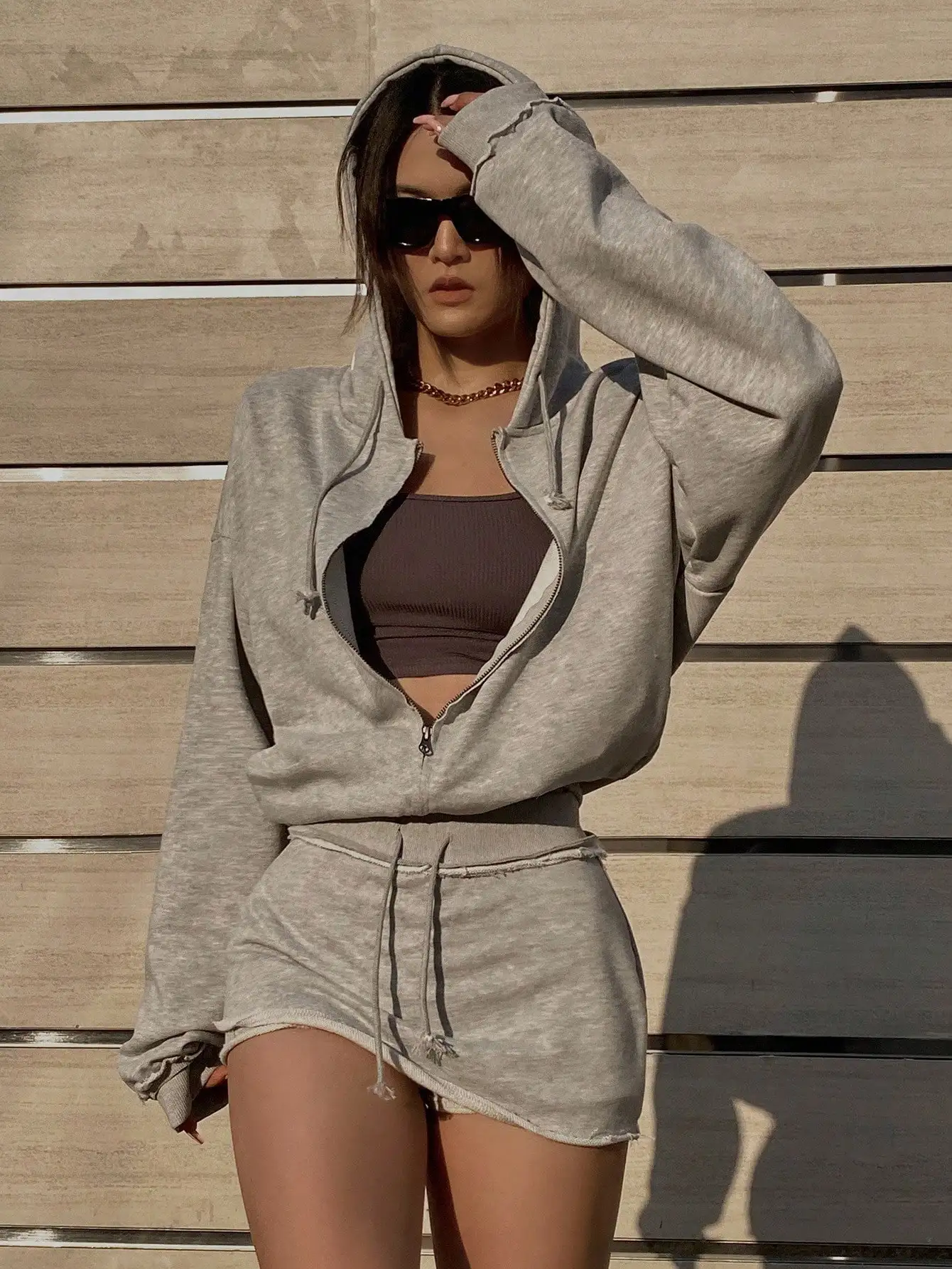 Women's Gray Zip-Up Hoodie & Shorts Set, Loose Fit Casual Outfit for Fall Winter
Women's Gray Zip-Up Hoodie & Shorts Set, Loose Fit Casual Outfit for Fall Winter