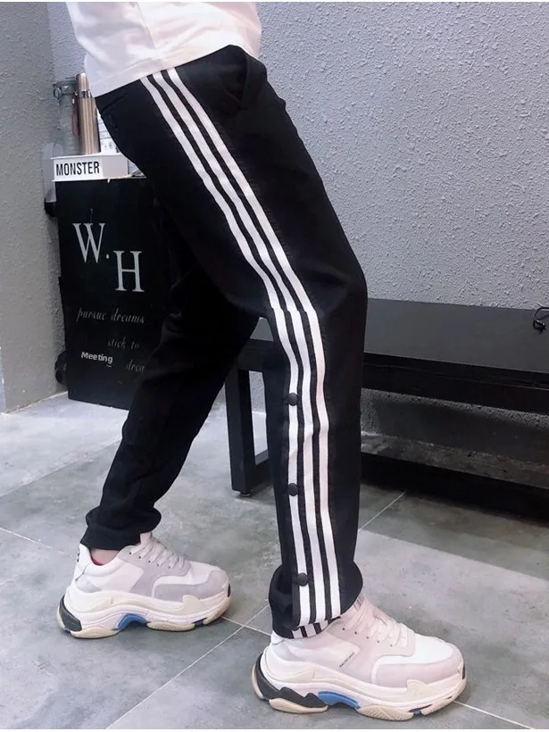 Ретро-школьные спортивные брюки, повседневные брюки для фитнеса, парные футболки, брюки в полоску с лоскутным узором, молодежные хлопковые брюки для отдыха
Ретро-школьные спортивные брюки, повседневные брюки для фитнеса, парные футболки, брюки в полоску с лоскутным узором, молодежные хлопковые брюки для отдыха