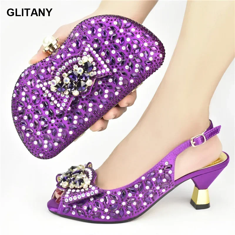 New Fashion Wedding Shoes for Women Bride Italian Shoe and Bag Set for Party In Women Elegant Women Party Shoes with Bag Set
New Fashion Wedding Shoes for Women Bride Italian Shoe and Bag Set for Party In Women Elegant Women Party Shoes with Bag Set