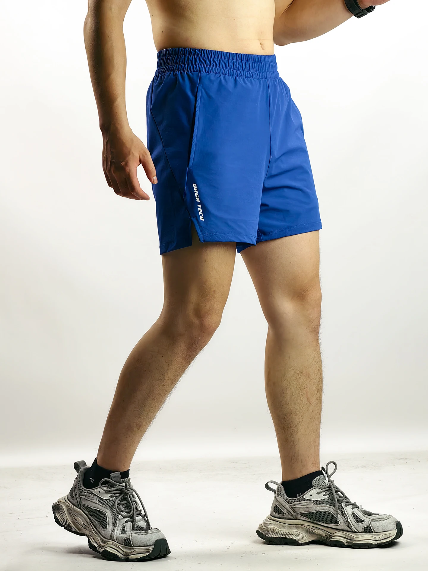 Quick Dry Running Shorts Men's Spring Summer Training Fitness Split Four-Legged Lightweight Nylon Running Sports Shorts
Quick Dry Running Shorts Men's Spring Summer Training Fitness Split Four-Legged Lightweight Nylon Running Sports Shorts