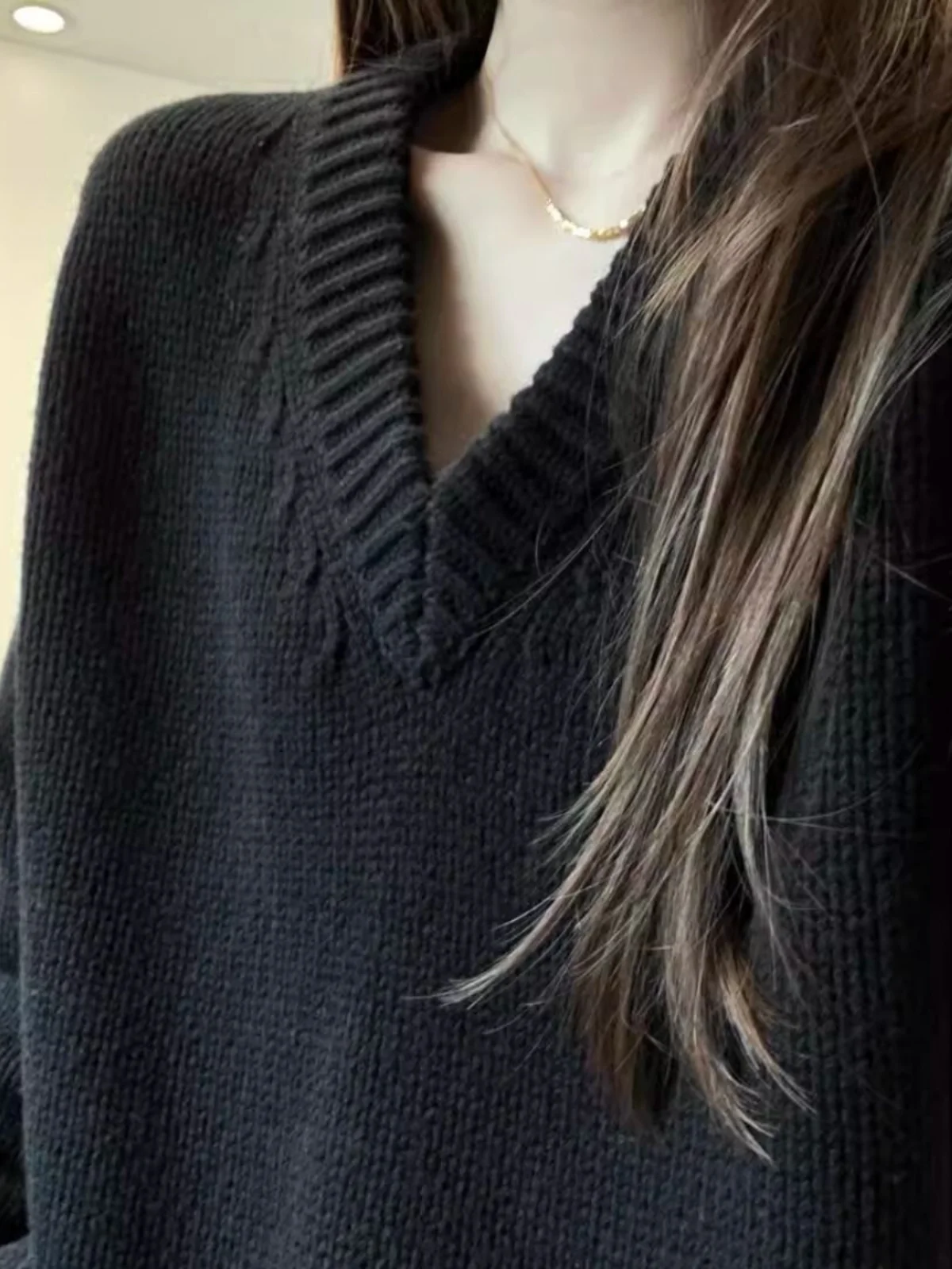 Bla V-Ne Knitted Sweater Women's Autumn Winter Thiened Loose Winter Vintage Loose Feeling Knitted Overhead Top
Bla V-Ne Knitted Sweater Women's Autumn Winter Thiened Loose Winter Vintage Loose Feeling Knitted Overhead Top