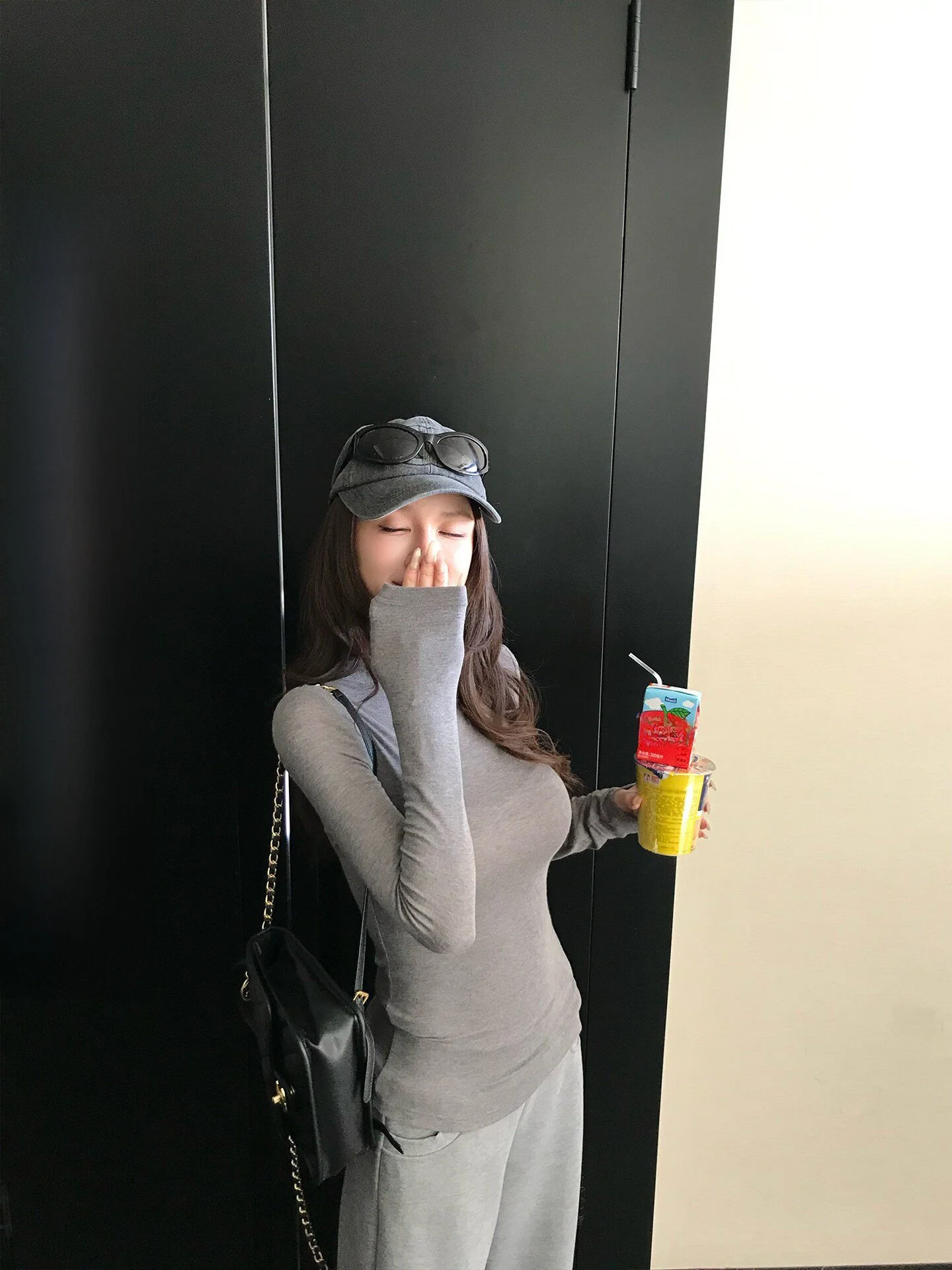 Cloud Wool Camere Modal Silk Long Sve T-irt Base Layer irt Warm Casual Sle Women's Knitted Sweater China Made
Cloud Wool Camere Modal Silk Long Sve T-irt Base Layer irt Warm Casual Sle Women's Knitted Sweater China Made