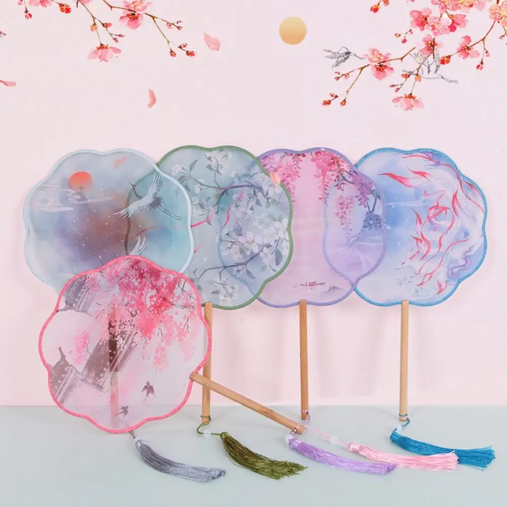 Vintage Handheld Chinese Style Round Fan Tassels Floral Pattern Embroidery Fan with Pendant Translucent Silk Fan Chinese Wedding
Vintage Handheld Chinese Style Round Fan Tassels Floral Pattern Embroidery Fan with Pendant Translucent Silk Fan Chinese Wedding